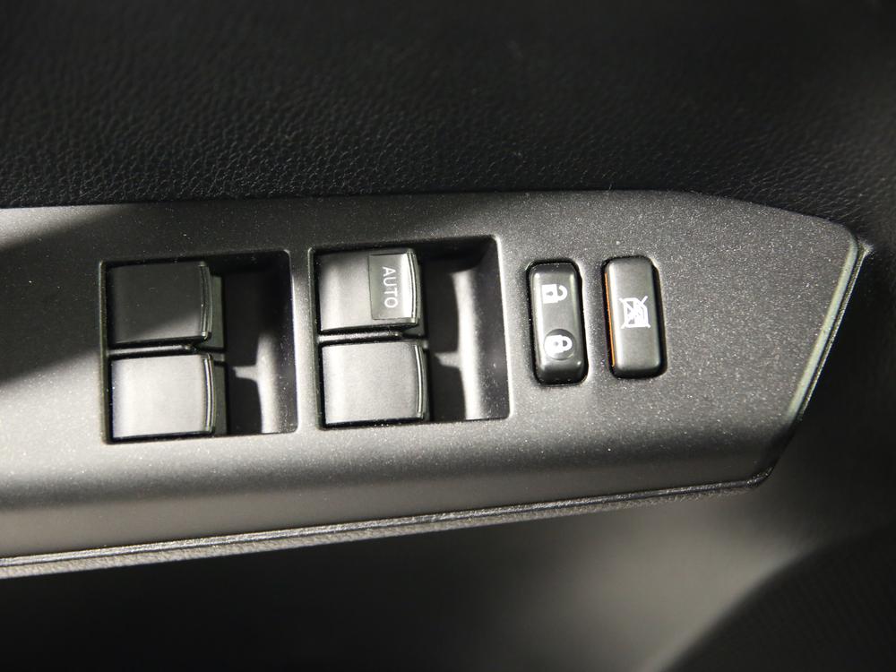 Toyota RAV4 LE 2016 à vendre à Shawinigan - 16