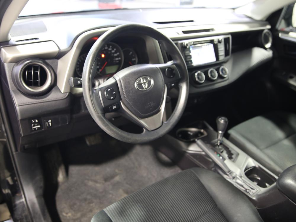 Toyota RAV4 LE 2016 à vendre à Nicolet - 17