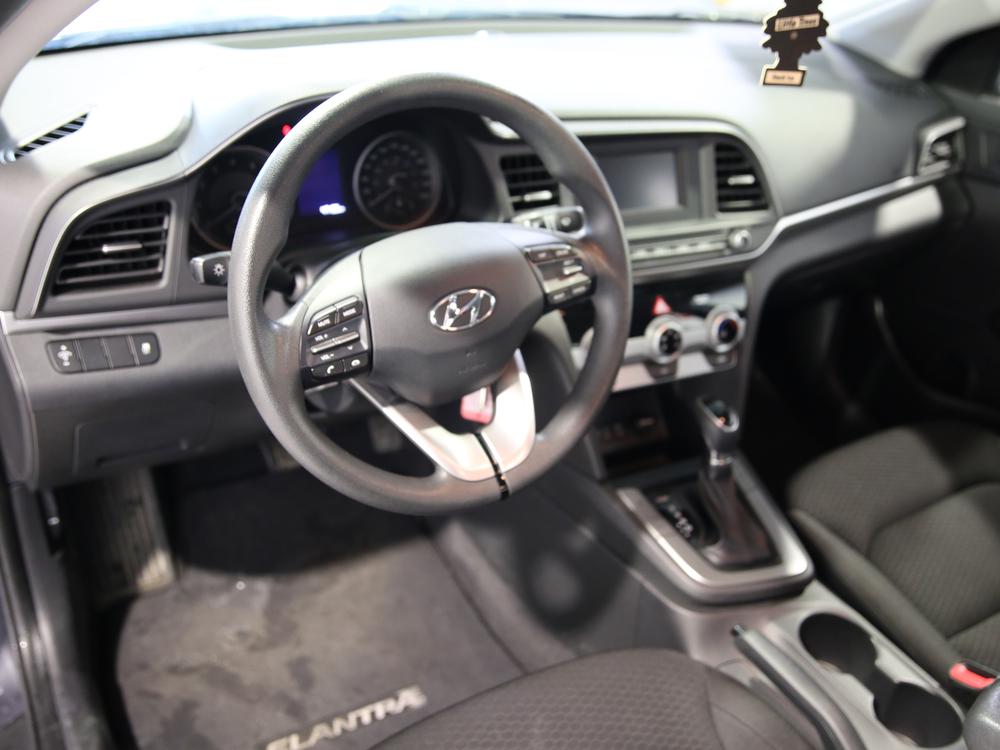 Hyundai Elantra ESSENTIAL 2019 à vendre à Shawinigan - 16