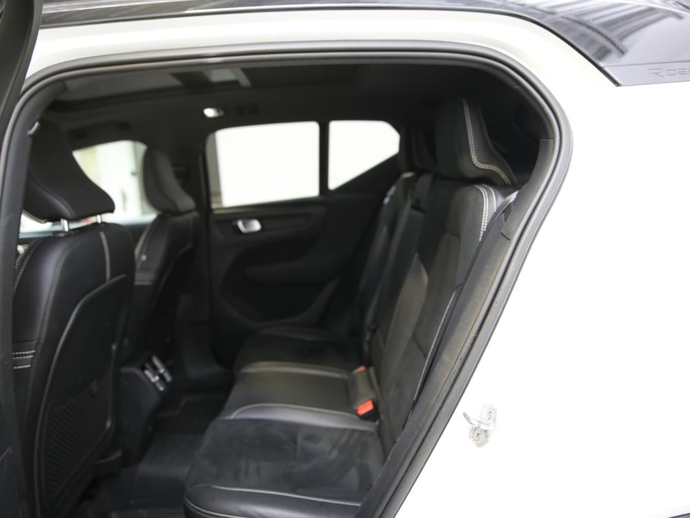 Volvo XC40 R-Design 2020 à vendre à Shawinigan - 23