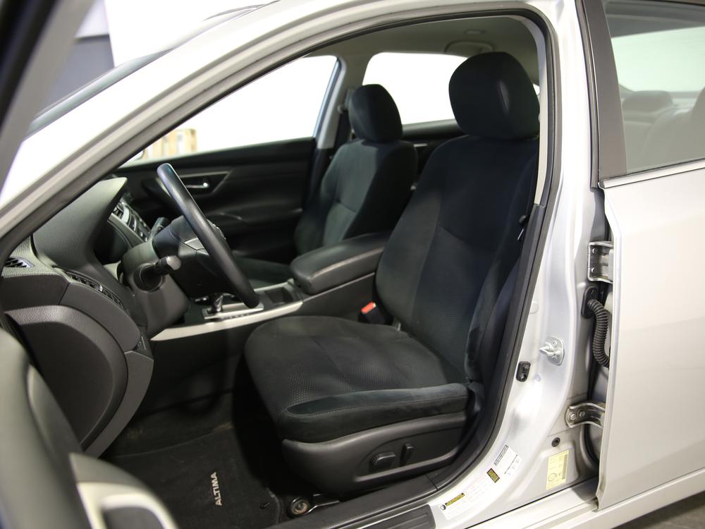 Nissan Altima S 2015 à vendre à Trois-Rivières - 19