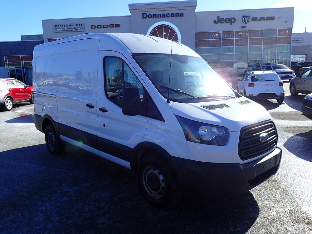 Ford Transit fourgon utilitaire Base