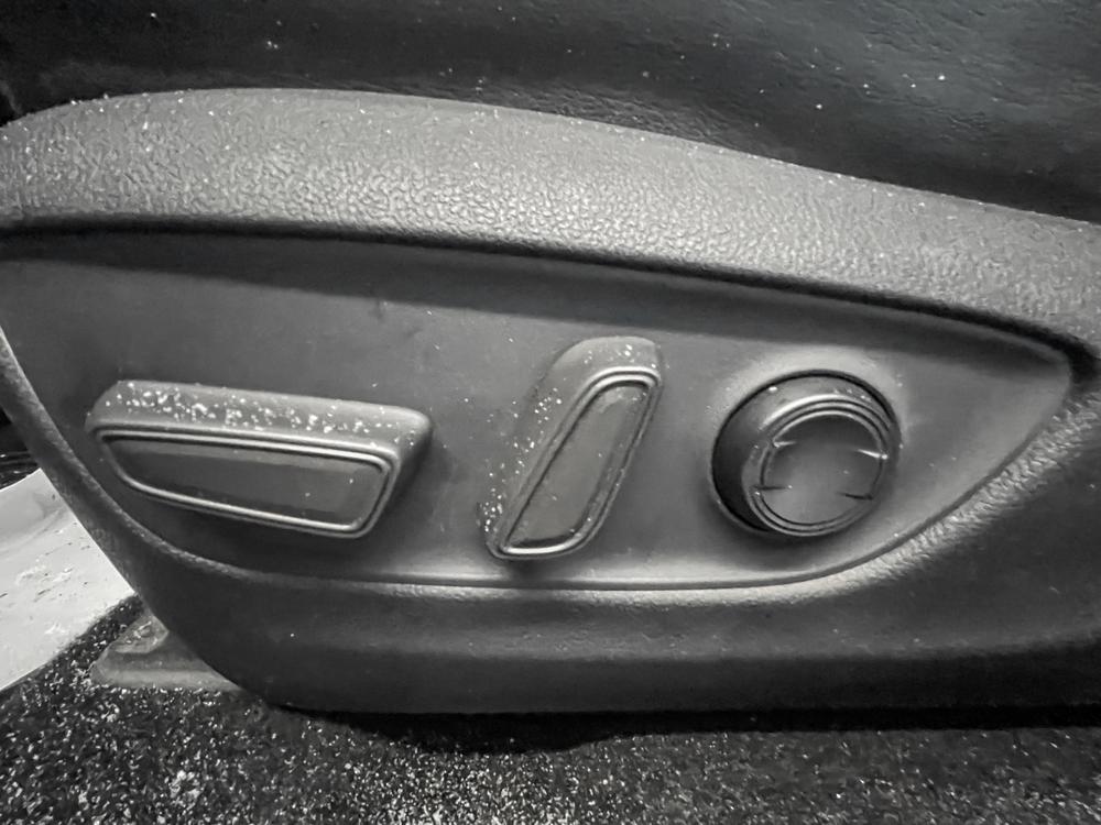 Toyota RAV4 LIMITED 2019 d&rsquo;occasion à vendre - 12