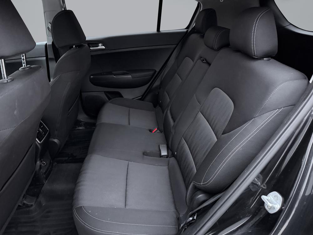 Kia Sportage LX FWD 2018 d&rsquo;occasion à vendre - 26