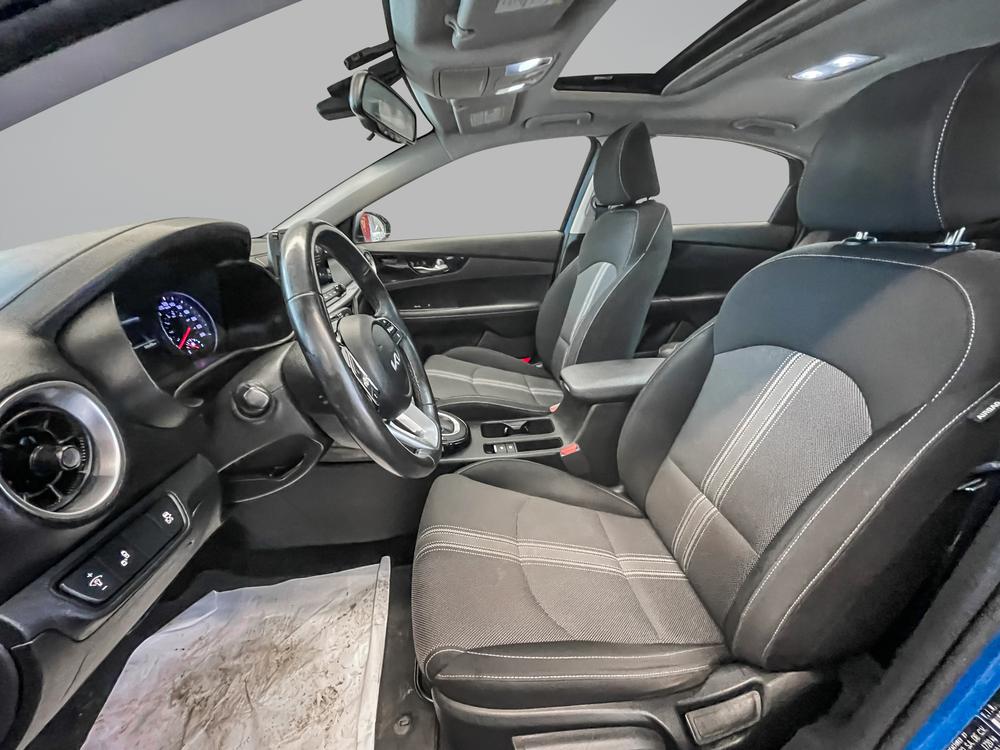 Kia Forte EX PREMIUM 2023 d&rsquo;occasion à vendre - 9