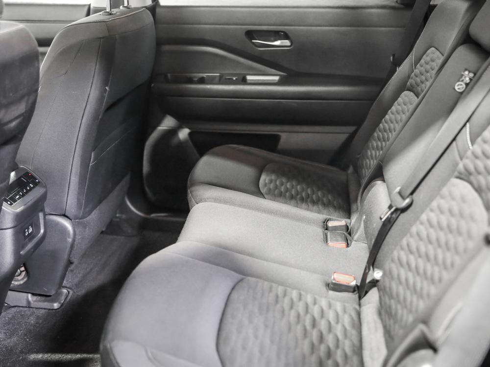 Nissan Pathfinder SV TECH 2022 d&rsquo;occasion à vendre - 32