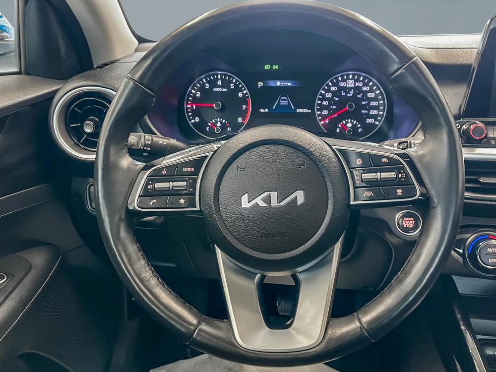 Kia Forte EX PREMIUM 2023 d&rsquo;occasion à vendre - 16