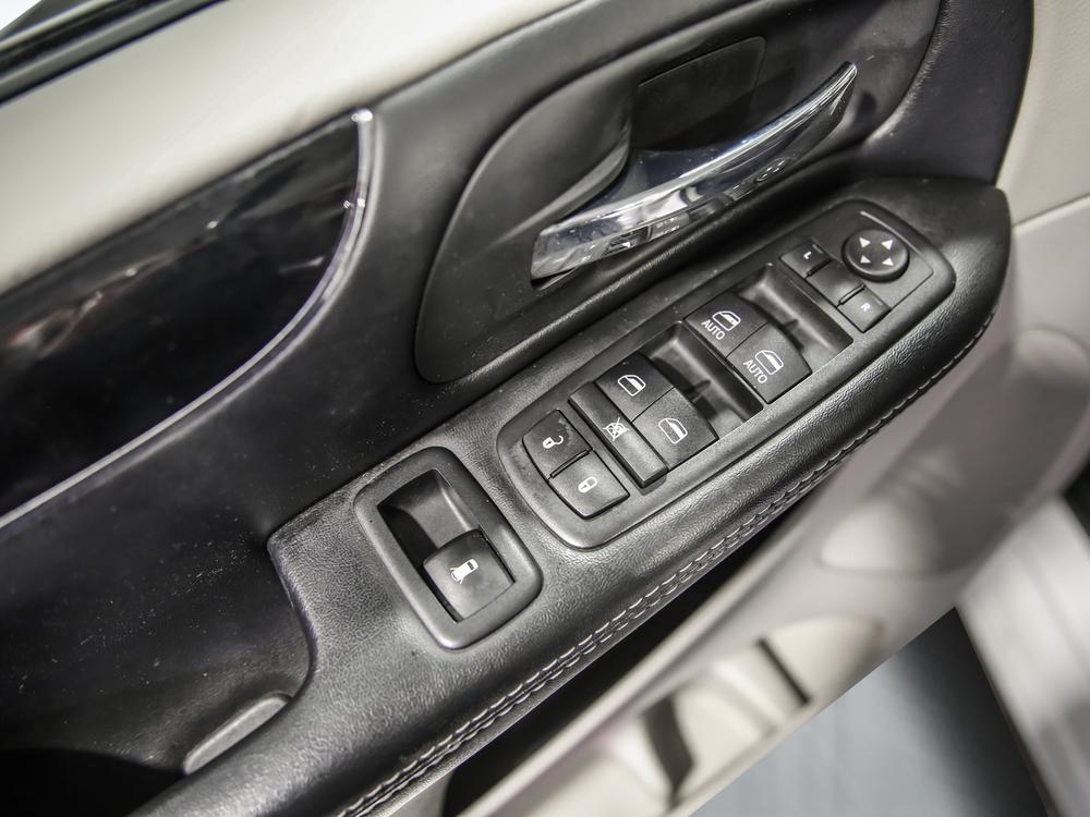 Dodge Grand Caravan SXT Premium 2019 d&rsquo;occasion à vendre - 14