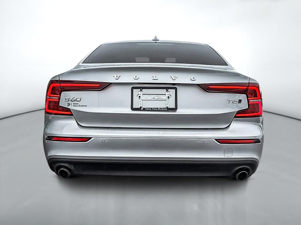 Volvo S60 T6 MOMENTUM AWD 2021 d&rsquo;occasion à vendre - 7