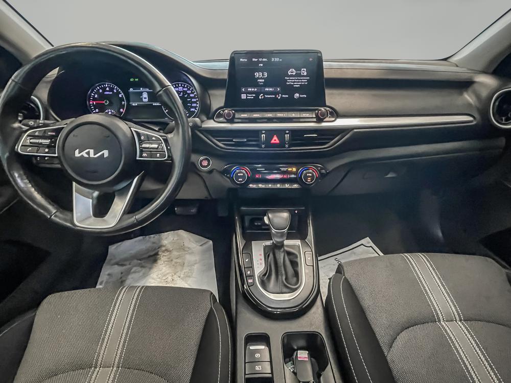 Kia Forte EX PREMIUM 2023 d&rsquo;occasion à vendre - 14