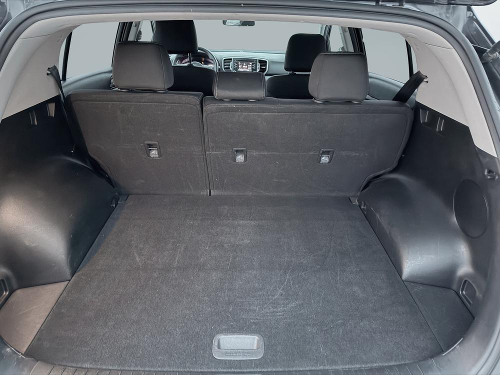 Kia Sportage LX FWD 2018 d&rsquo;occasion à vendre - 27