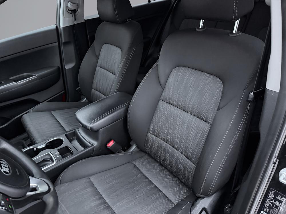 Kia Sportage LX FWD 2018 d&rsquo;occasion à vendre - 16