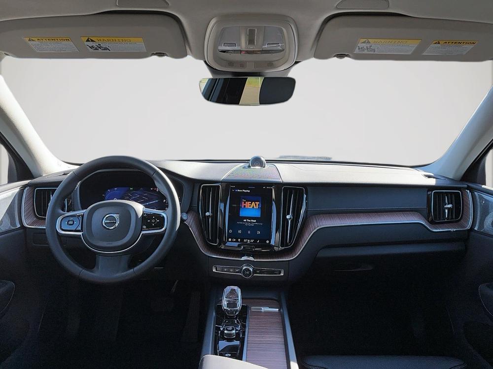 Volvo XC60 B5 ULTIMATE AWD // DARK THEME *DEMO* 2024 d’occasion à vendre - 21