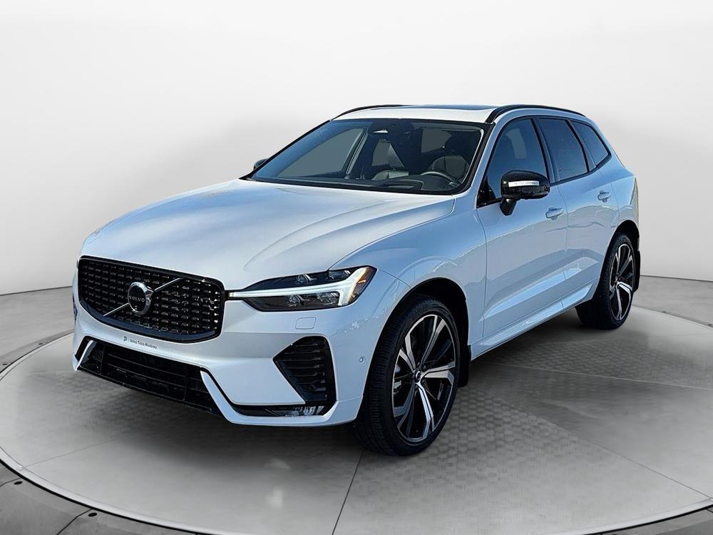 Volvo XC60 B5 ULTIMATE AWD // DARK THEME *DEMO* 2024 d’occasion à vendre - 6