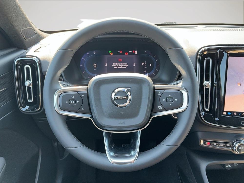 Volvo XC40 ULTIMATE AWD// DARK THEME // *DEMO* 2024 d’occasion à vendre - 18