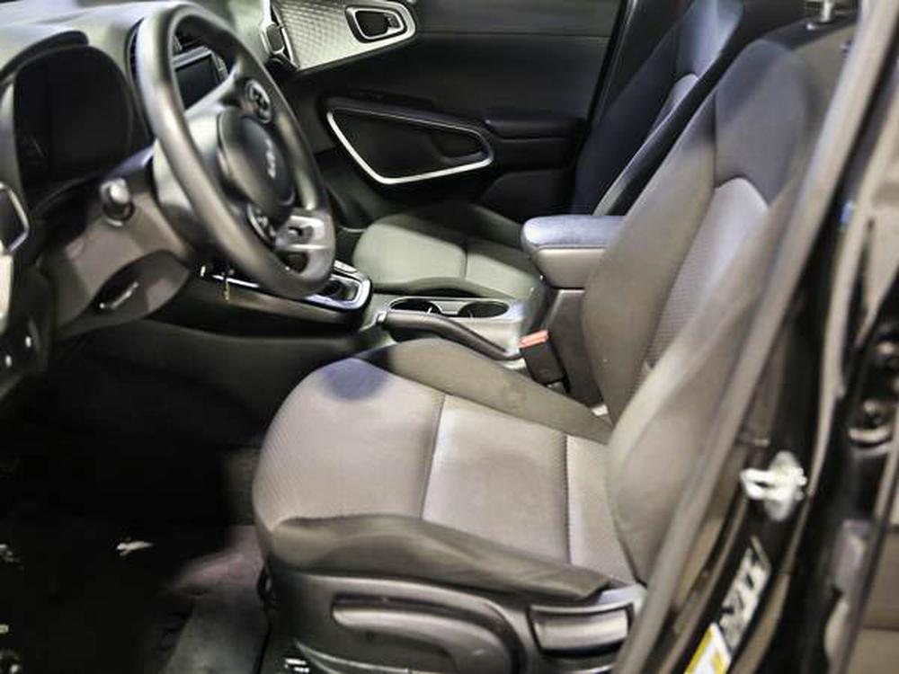 Kia Soul LX 2022 d’occasion à vendre - 16