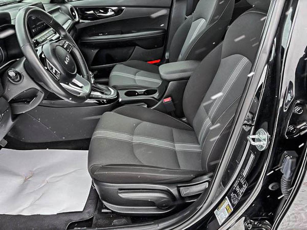 Kia Forte5 EX 2020 d’occasion à vendre - 12