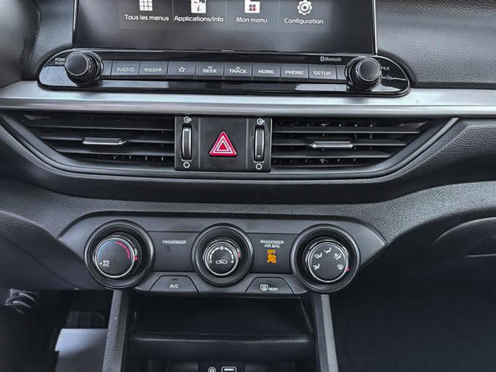 Kia Forte LX 2021 d’occasion à vendre - 26