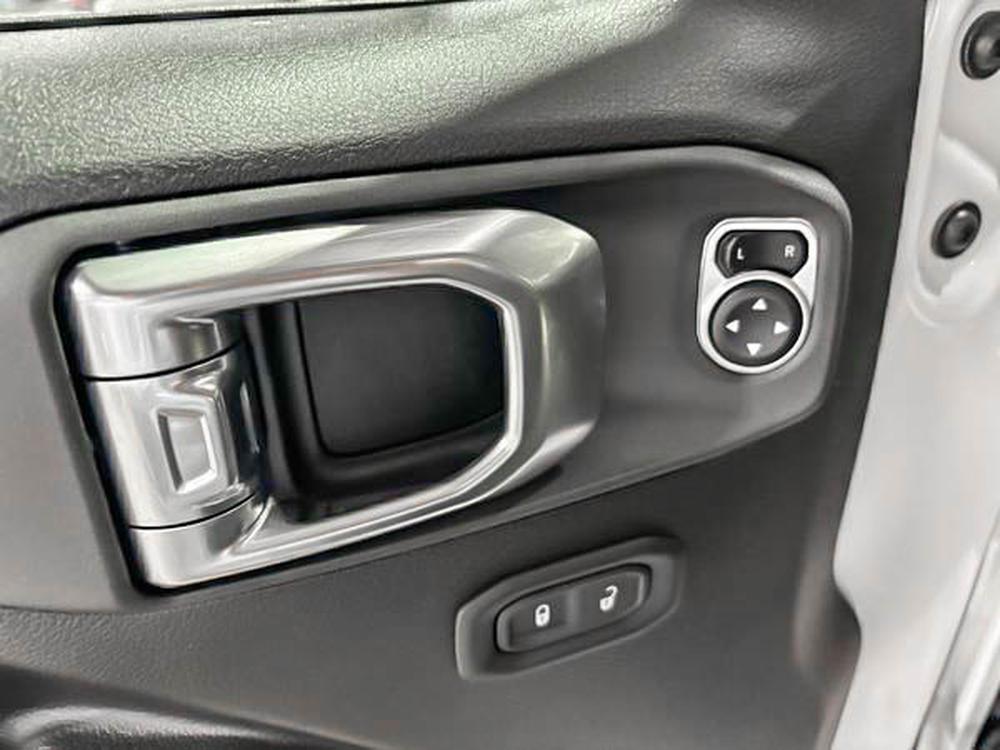 Jeep Wrangler Unlimited SPORT S 2 toits 2024 à vendre à Shawinigan - 27