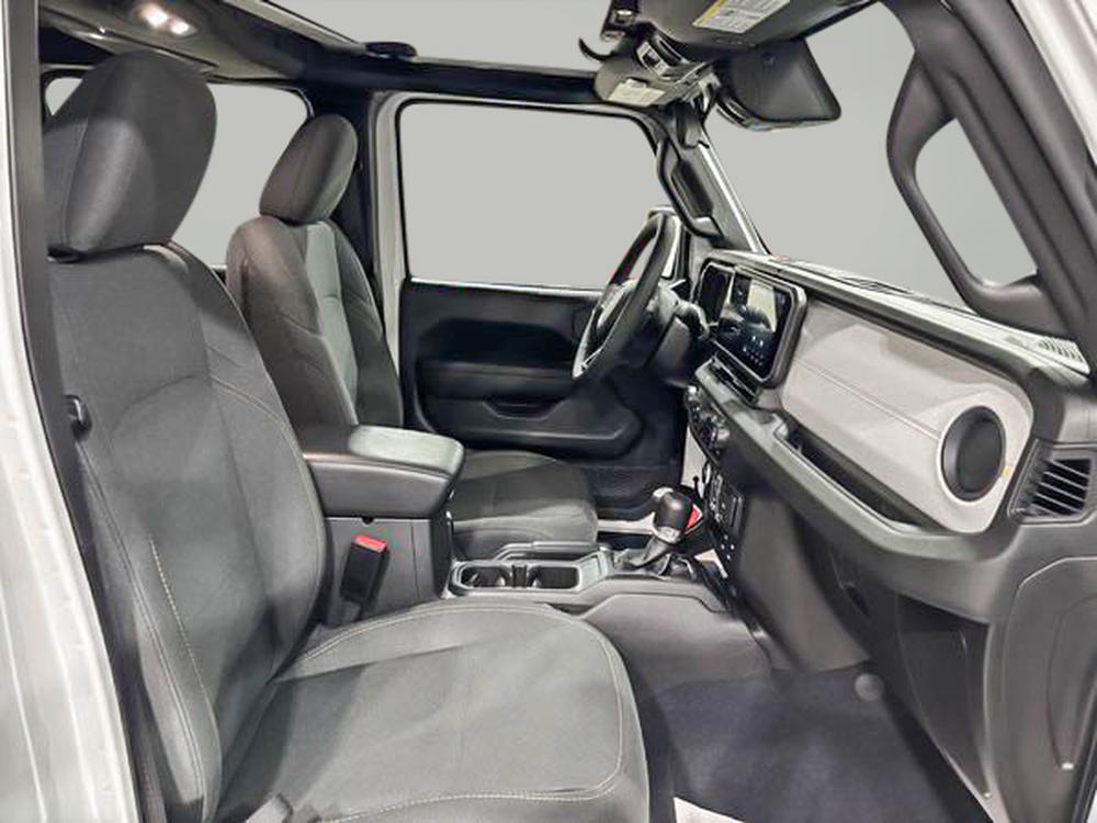 Jeep Wrangler Unlimited SPORT S 2 toits 2024 à vendre à Shawinigan - 26