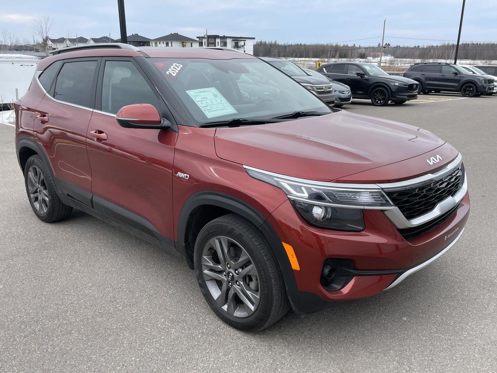 Kia Seltos EX