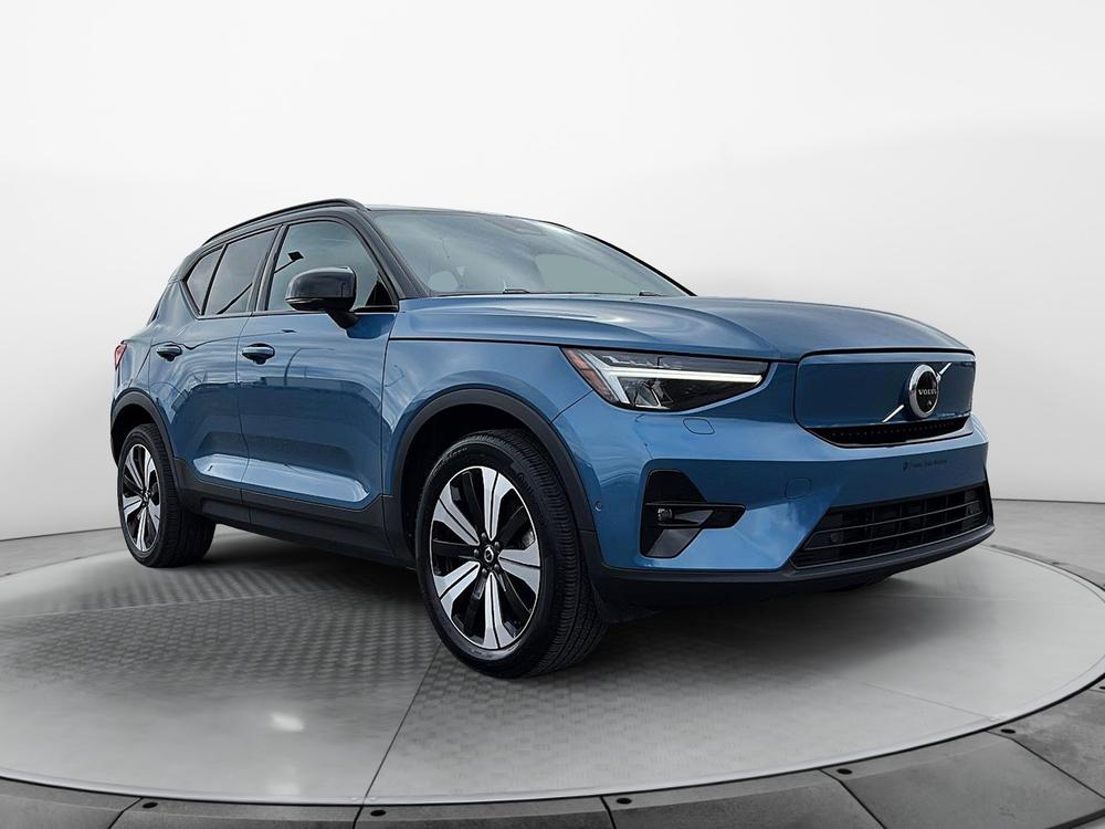 Volvo Recharge XC40 tout électrique TWIN PLUS // AWD