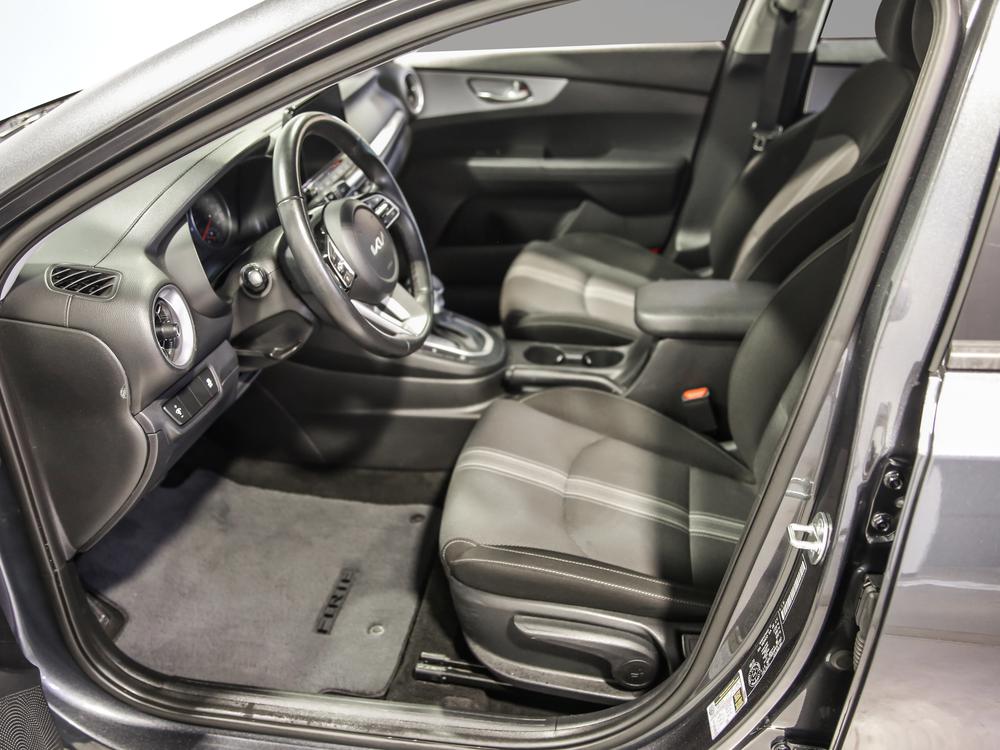 Kia Forte LX 2023 d’occasion à vendre - 22