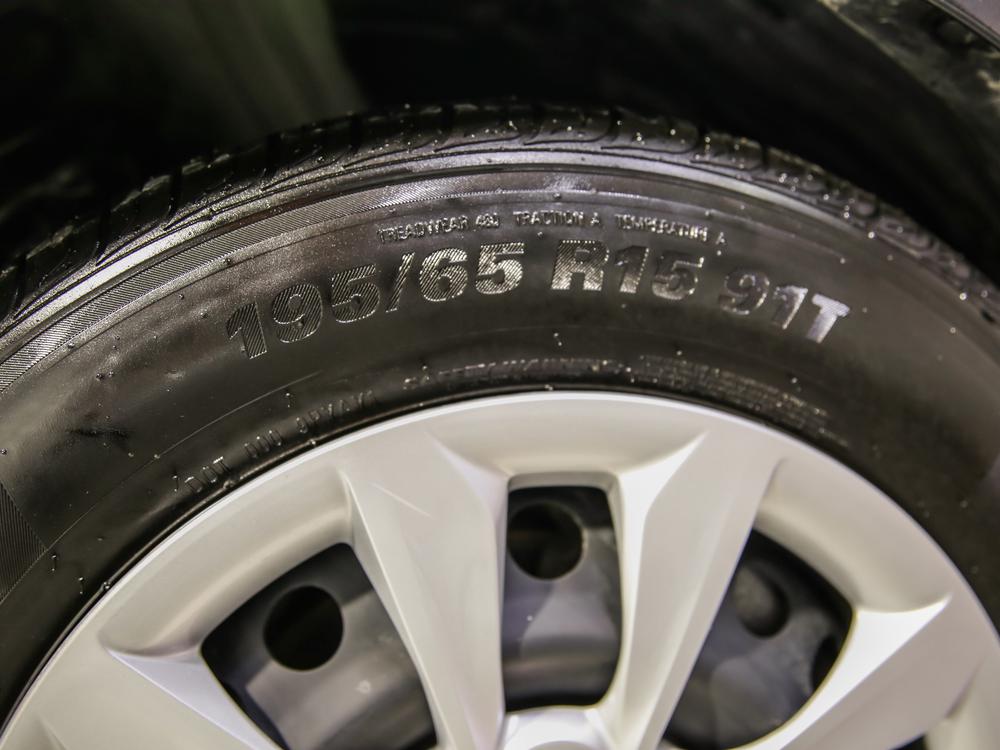 Kia Forte LX 2023 d’occasion à vendre - 13