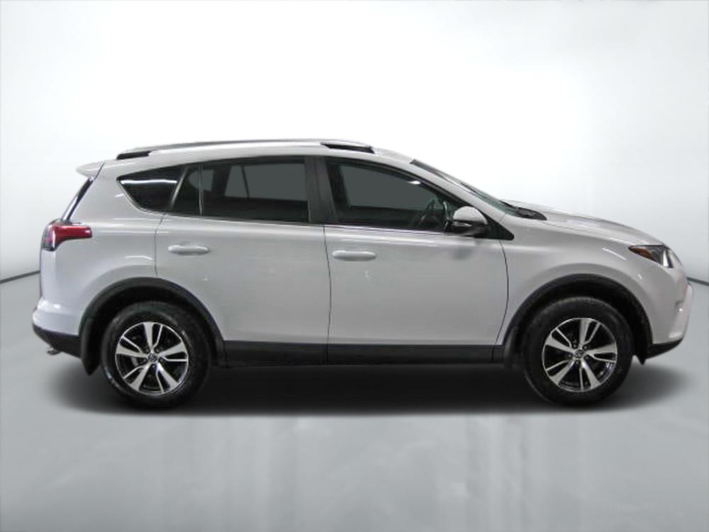 Toyota RAV4 LE 2018 d’occasion à vendre - 19