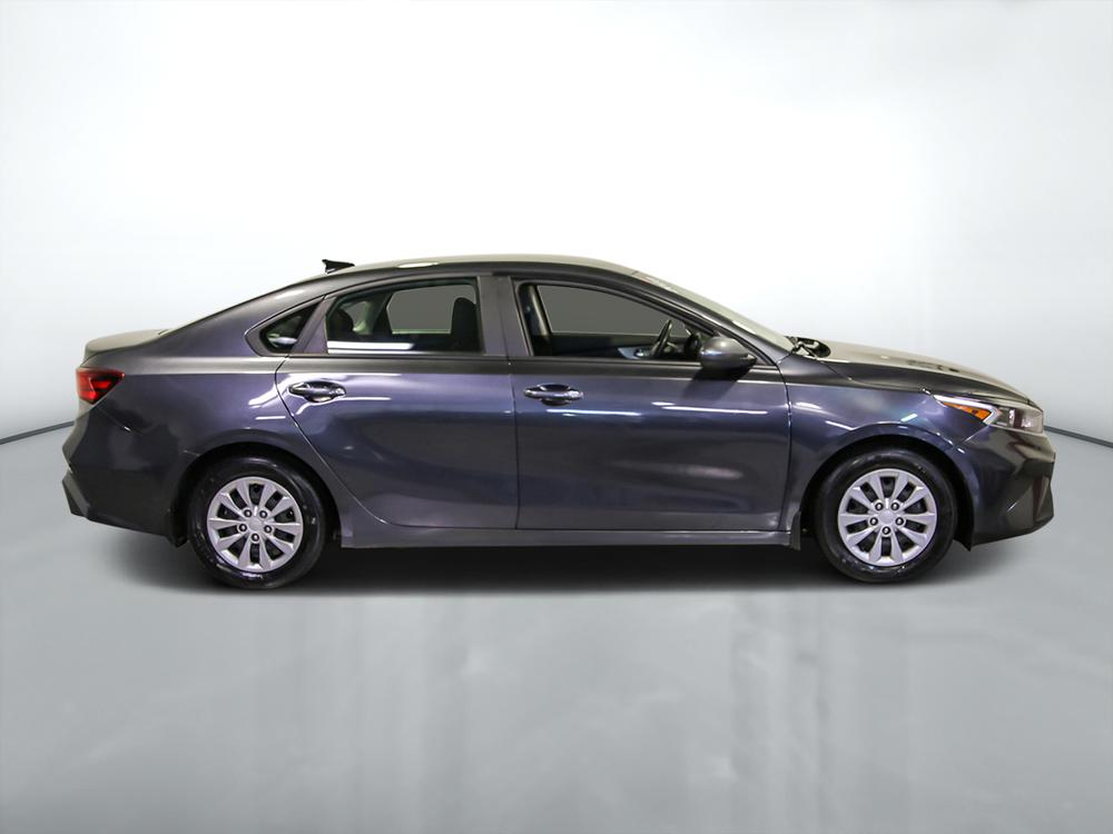 Kia Forte LX 2023 d’occasion à vendre - 9