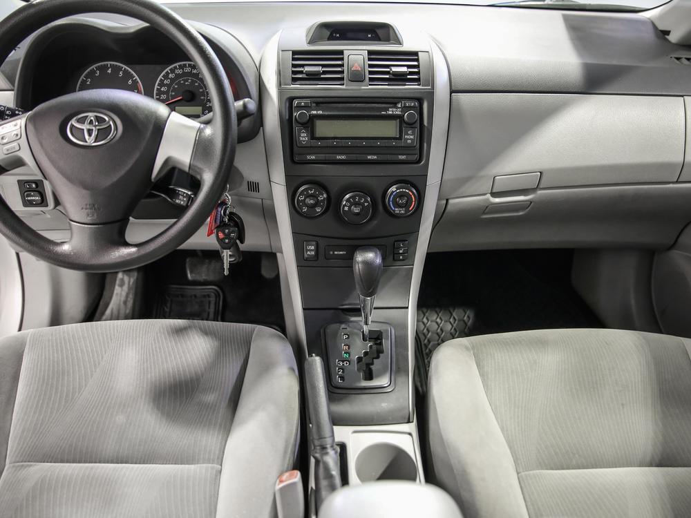 Toyota Corolla CE 2012 d’occasion à vendre - 26