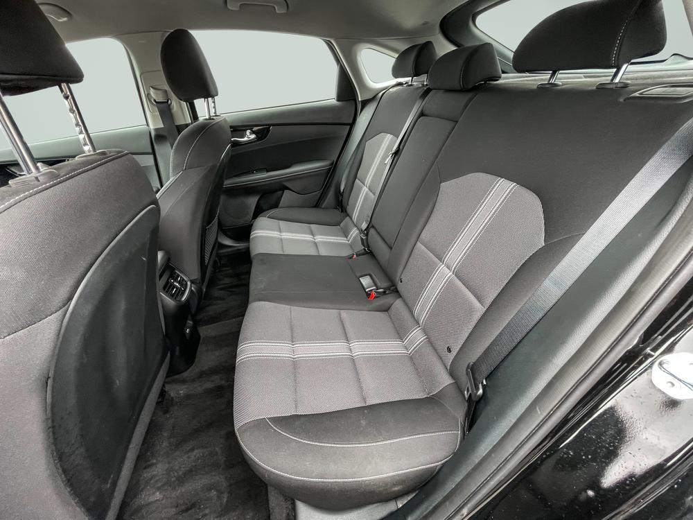 Kia Forte5 EX 2022 d’occasion à vendre - 26