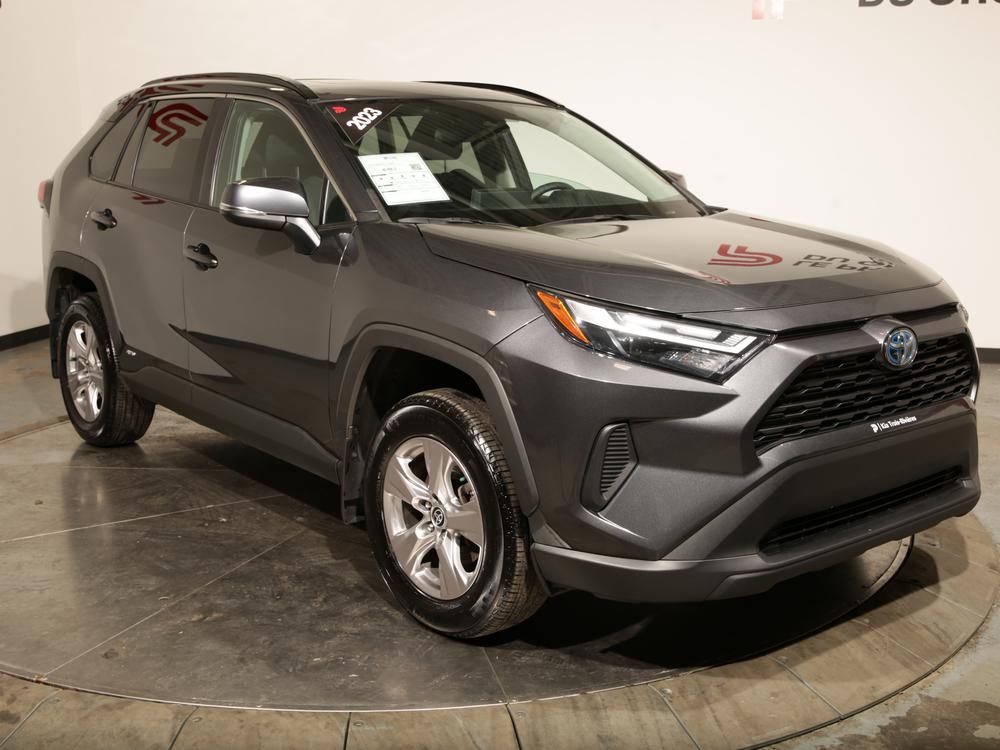 Toyota RAV4 XLE HYBRID
