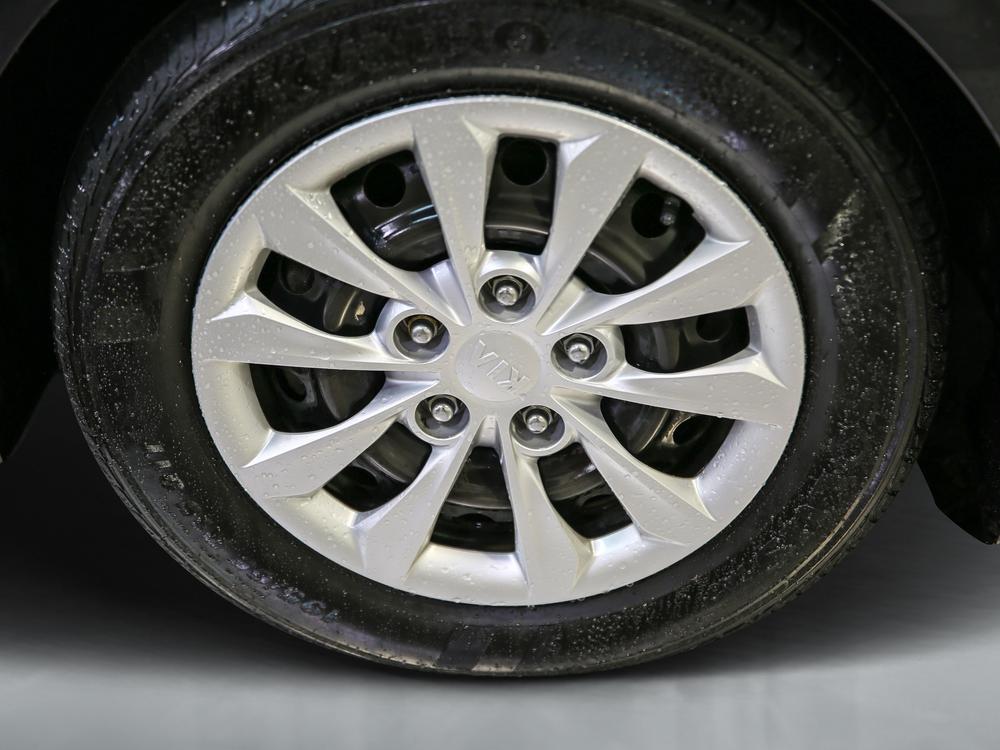 Kia Forte LX 2020 d’occasion à vendre - 11