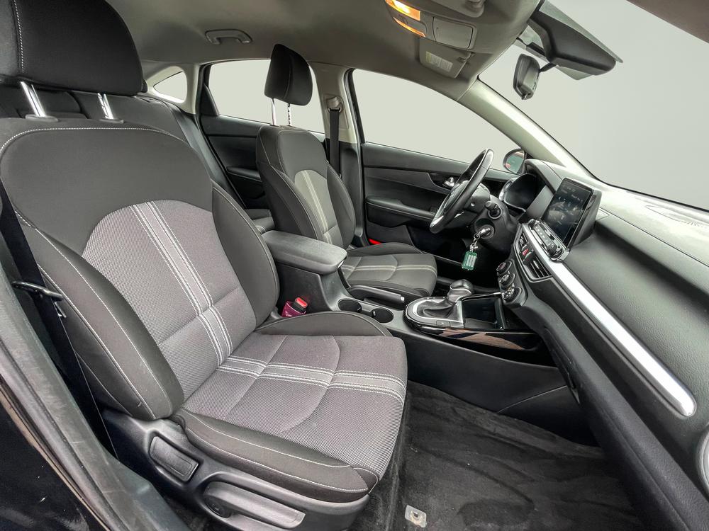 Kia Forte5 EX 2022 d’occasion à vendre - 29