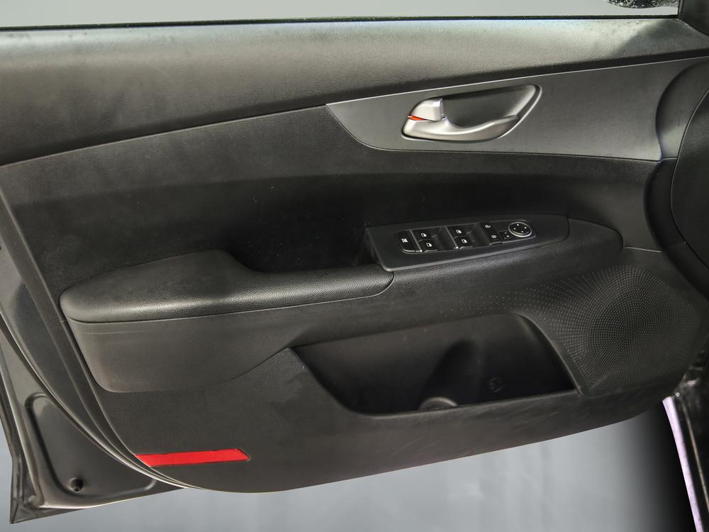 Kia Forte LX 2020 d’occasion à vendre - 14