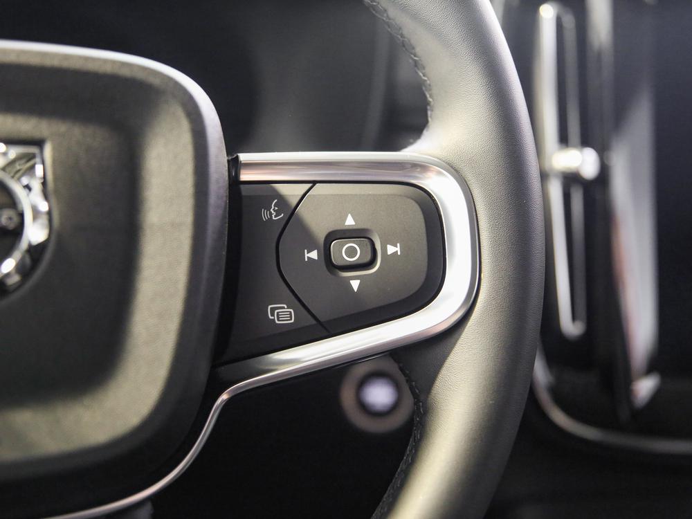Volvo XC40 B5 CORE // AWD // DARK THEME 2024 d’occasion à vendre - 21