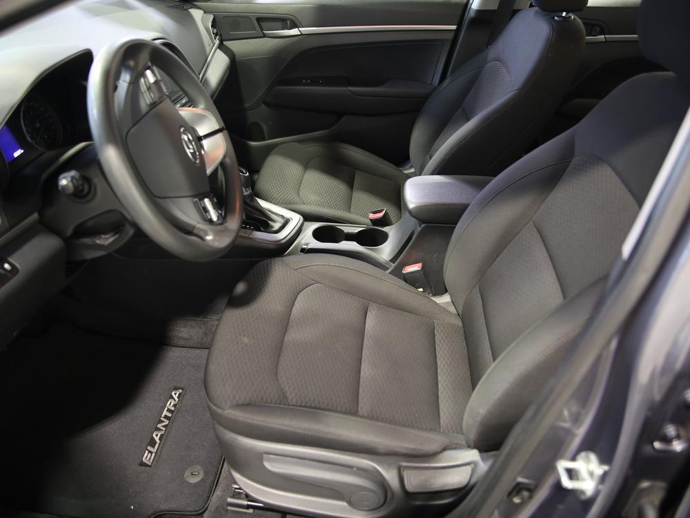 Hyundai Elantra se 2019 d’occasion à vendre - 16