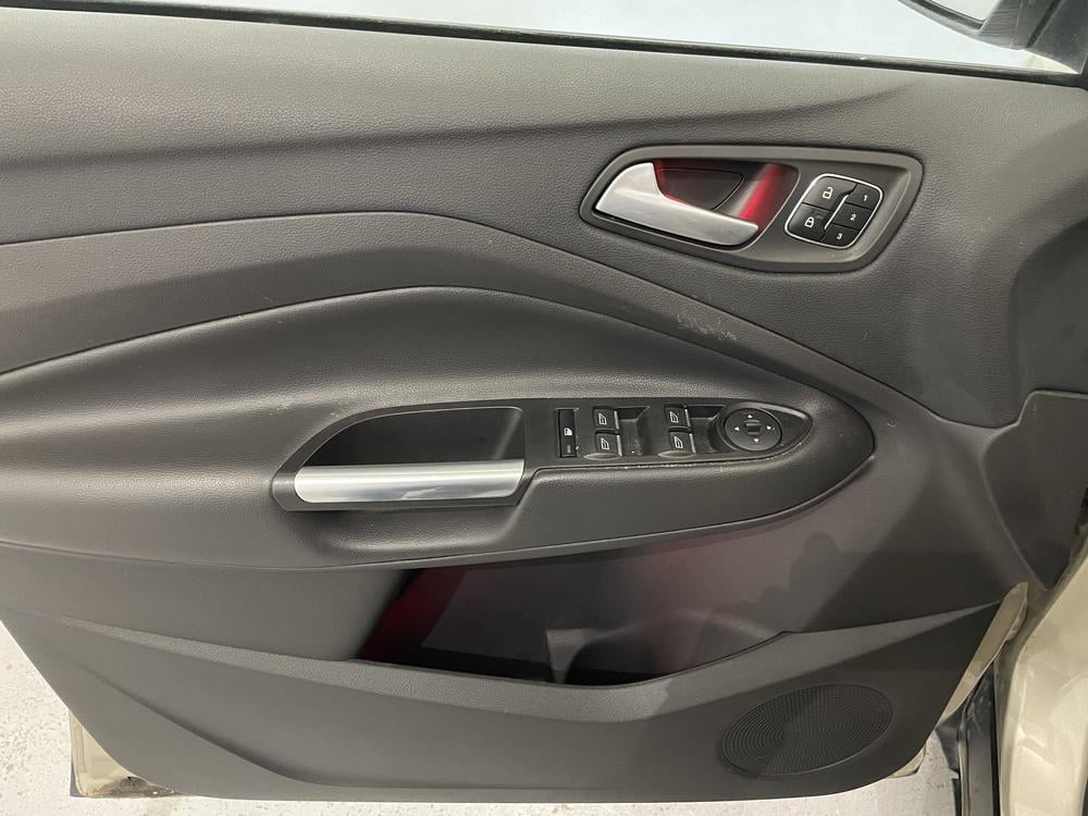 Ford Escape Titanium AWD 2017 d’occasion à vendre - 12