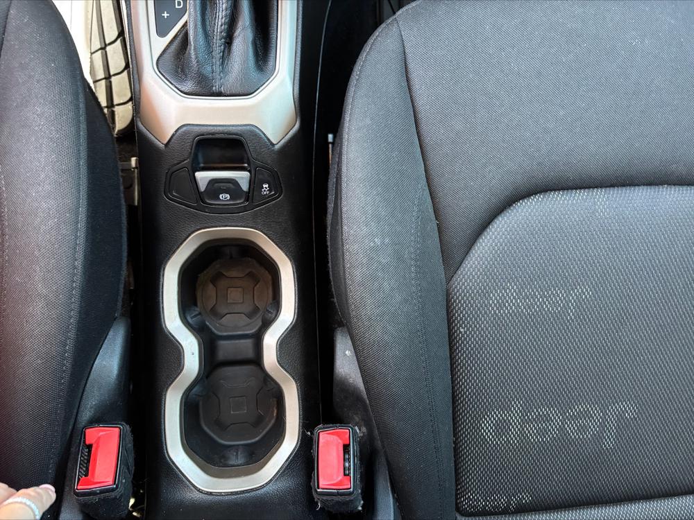 Jeep Renegade SPORT 2015 d’occasion à vendre - 27