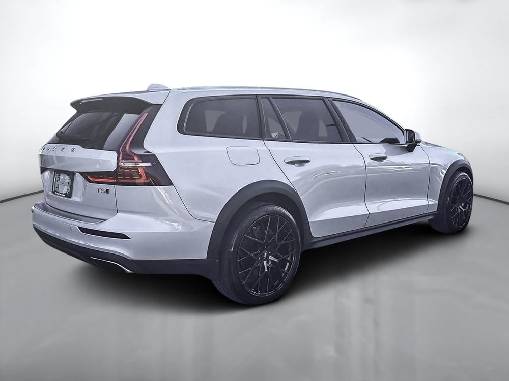 Volvo V60 Cross Country T5 AWD 2021 d’occasion à vendre - 4