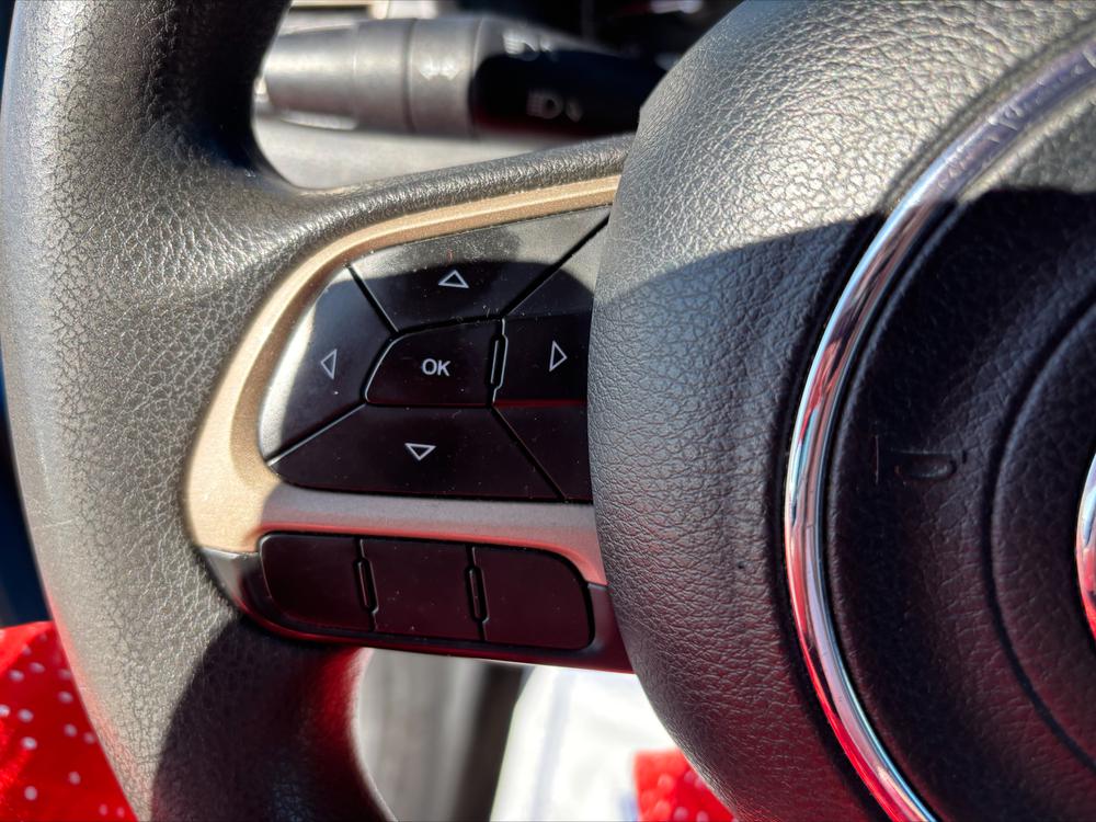 Jeep Renegade SPORT 2015 d’occasion à vendre - 18