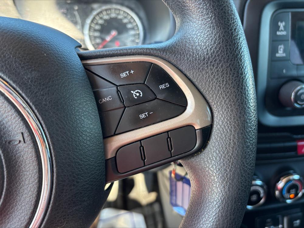 Jeep Renegade SPORT 2015 d’occasion à vendre - 21