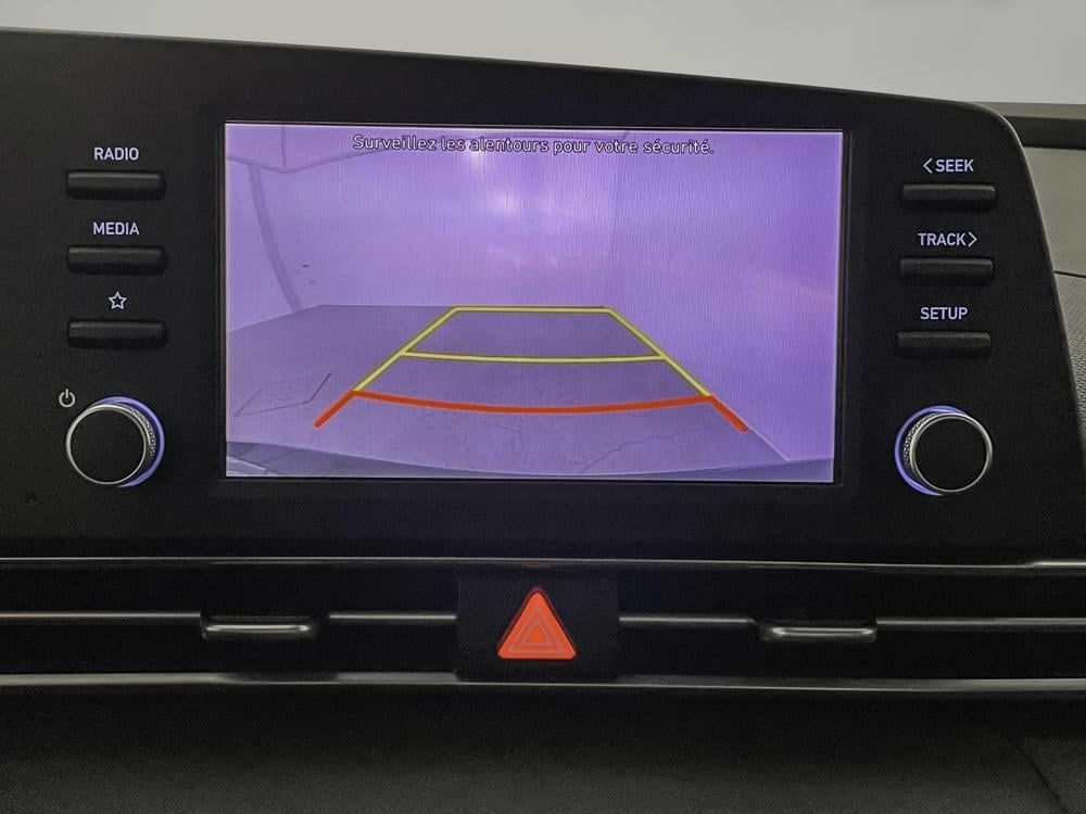 Hyundai Elantra Essential 2022 d’occasion à vendre - 24