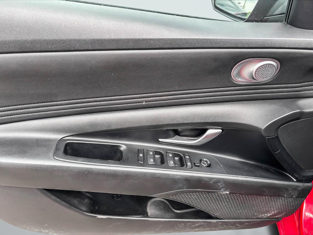 Hyundai Elantra PREFERRED 2022 d’occasion à vendre - 11