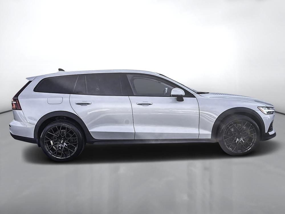 Volvo V60 Cross Country T5 AWD 2021 d’occasion à vendre - 3