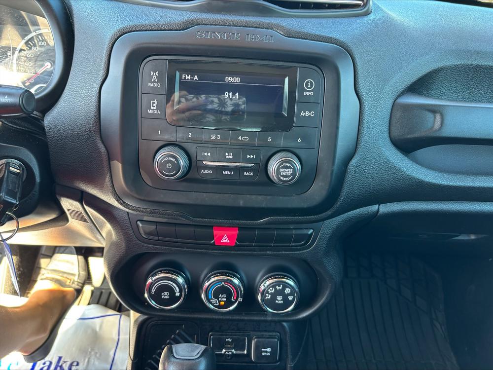 Jeep Renegade SPORT 2015 d’occasion à vendre - 23