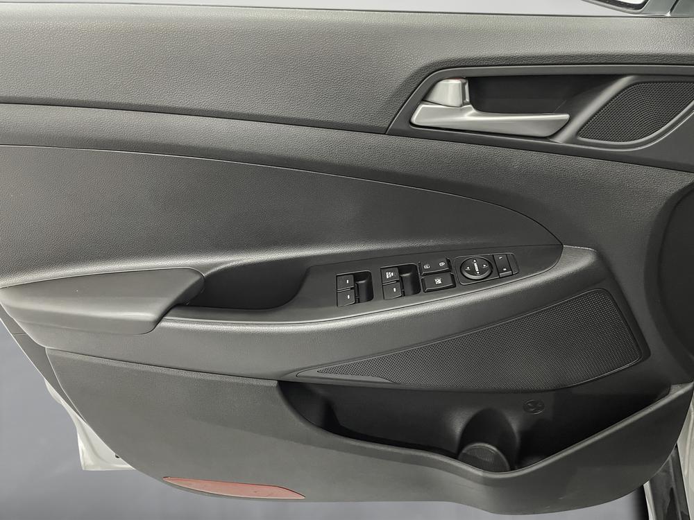 Hyundai Tucson Essential Safety 2019 d’occasion à vendre - 11
