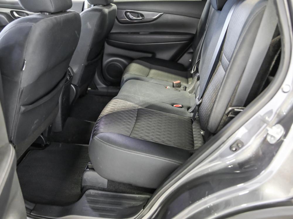 Nissan Rogue SV 2018 d’occasion à vendre - 32