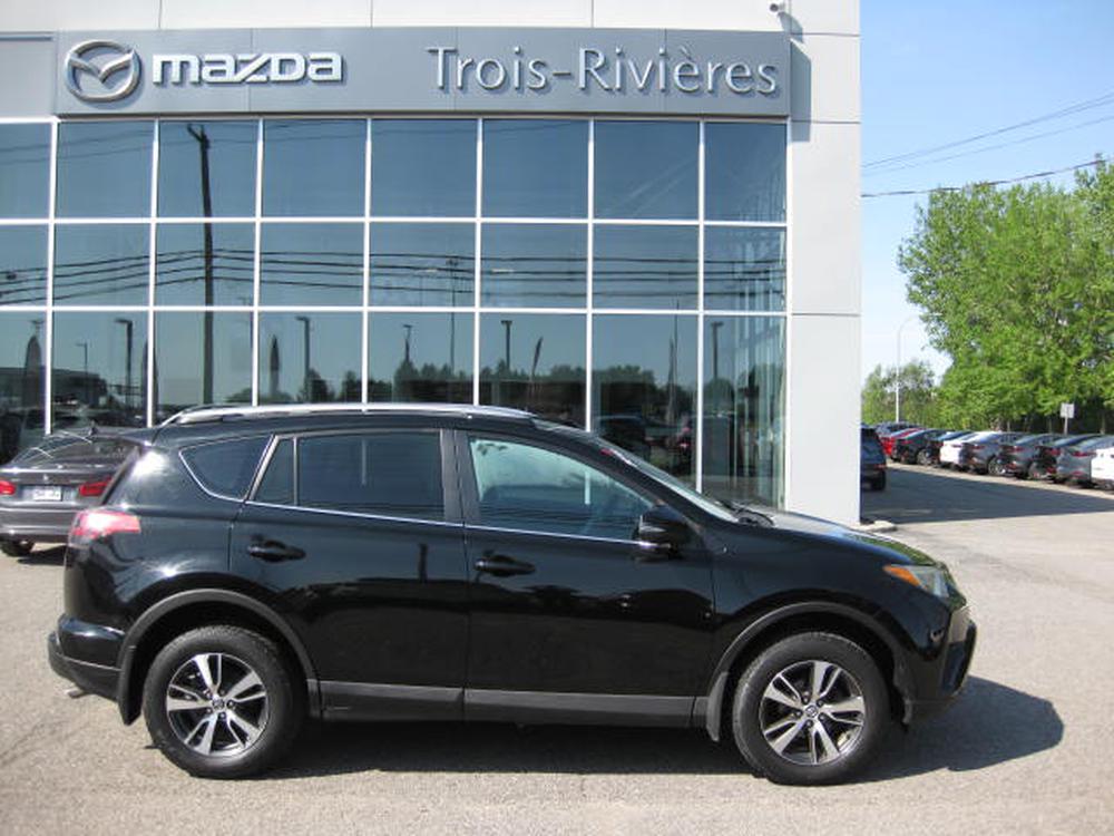 Toyota RAV4 LE 2018 d’occasion à vendre - 7